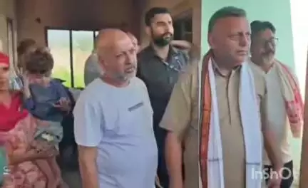जवाली: पूर्व प्रत्याशी जवाली ने भाली के लोगों से मिलकर जानी समस्याएं