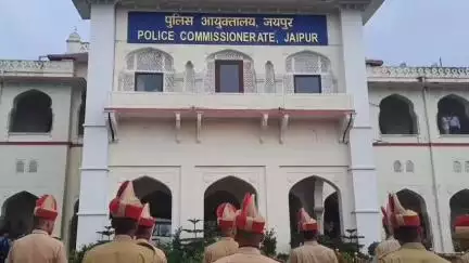 फुलेरा मु. सांभर: जालूपुरा थाना इलाके में धर्म के मामा ने कॉलेज छात्रा से होटल में बुलाकर व नशीला पदार्थ खिलाकर किया रेप, केस दर्ज