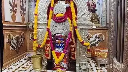 कपासन: सावन के पहले शनिवार पर श्री शनि महाराज आली में उमड़े श्रद्धालु, तेल कुंड से मंदिर तक लगी कतारें
