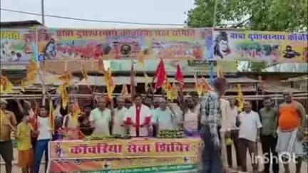 करपी: परियारी बाजार शांतिपुरम में बाबा दुग्धेश्वर नाथ कांवरिया सेवा शिविर का उद्घाटन हुआ
