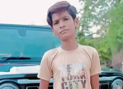 बिल्हौर: बिल्हौर की शिवराजपुर में कार और बाइक की भिड़ंत, तीन घायलों में से एक की हुई मौत