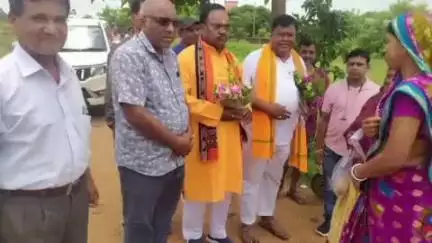 କେନ୍ଦୁଝର ସହର: ତୁରୁମୁଙ୍ଗାରେ ବିଜେପି ପକ୍ଷରୁ ମା' ପାଇଁ ଗଛଟିଏ କାର୍ଯ୍ୟକ୍ରମ ଅନୁଷ୍ଠିତ, ଯୋଗଦେଲେ ବିଧାୟକ
