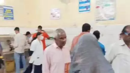 सीतापुर: बड्डूपुर गांव में पारिवारिक विवाद के चलते महिला ने जहरीला पदार्थ खाकर आत्महत्या की कोशिश, अस्पताल से ट्रामा रेफर
