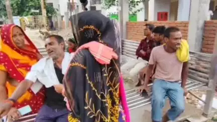 मिर्ज़ापुर: जिगना थाना क्षेत्र के चड़ेरु चौखठा के पास रेलवे ट्रैक पर प्रेमी-प्रेमिका ने की आत्महत्या, मौके पर पहुंची पुलिस