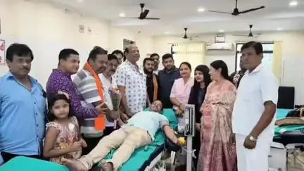 ଅନୁଗୋଳ: ଜିଲ୍ଲା ରକ୍ତ ଭଣ୍ଡାର ଗୃହରେ ରକ୍ତଦାନ ଶିବିର ଅନୁଷ୍ଠିତ; ଯୋଗ ଦେଲେ ଢ଼େଙ୍କାନାଳ ସାଂସଦ ରୁଦ୍ର ନାରାୟଣ ପାଣି