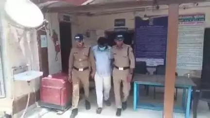 रूड़की: रुड़की रेलवे स्टेशन पर संदिग्ध हालत में घूम रहे एक आरोपी को जीआरपी पुलिस ने किया गिरफ्तार, एक अवैध चाकू बरामद