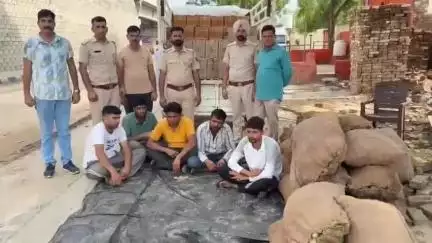पीलीबंगा: गोलूवाला पुलिस ने आबकारी अधिनियम के तहत कार्रवाई करते हुए 1320 बोतल अवैध अंग्रेजी शराब की जप्ती की