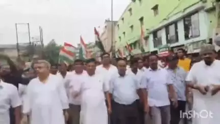 ডোমজুড়: ডোমজুড় কেন্দ্র তৃণমূল কংগ্রেসের পক্ষ থেকে আগামী একুশে জুলাই এর শহীদ সমাবেশে স্মরণে মহা মিছিল করা হলো বাঁকড়া থেকে শলপ