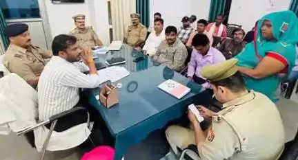 ताखा: सैफई थाने में क्षेत्राधिकारी सैफई एवं उपजिला अधिकारी सैफई की अध्यक्षता में थाना समाधान दिवस हुआ संपन्न