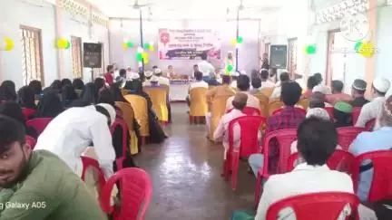 কৈলাশহর: অল ইন্ডিয়া মিললি কাউন্সিল রাজ্য কমিটির উদ্যোগে কৈলাসহর টিলাবাজার ফাজিল মাদ্রাসায় একটি রক্তদান শিবির অনুষ্ঠিত হয়