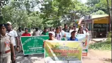ସୋରଡା: ସୋରଡା ନିର୍ବାଚନ ମଣ୍ଡଳୀ ଗାଙ୍ଗପୁର ପଞ୍ଚାୟତ ଦୁଇଟି ଶିକ୍ଷା ଅନୁଷ୍ଠାନ ରେ ପାଳିତ ହୋଇଛି ବନ ମହୋତ୍ସବ ସପ୍ତାହ, ବିଧାୟକ ଯୋଗଦେଲେ।