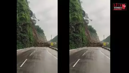 मंडी में चार मील के पास भारी भूस्खलन, चंडीगढ़-मनाली नेशनल हाईवे हुआ बंद