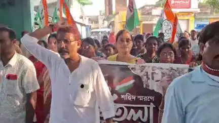 সিউড়ি ২: অবিনাশপুর গ্রামে তৃণমূলের নেতৃত্ব ও কর্মী সমর্থকরা মিছিল করলো একুশে জুলাই এর কর্মসূচিকে সামনে রেখে