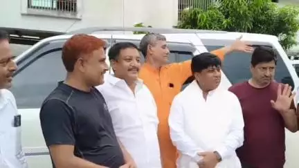 बोध गया: अनुसूचित जाति जनजाति आयोग के उपाध्यक्ष देवेंद्र मांझी बोधगया पहुंचे, कई स्थानों का किया निरीक्षण