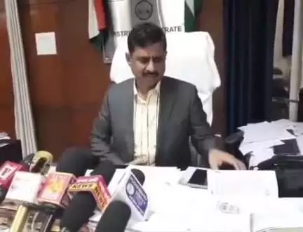 भिंड नगर: भिंड कलेक्टर संजीव श्रीवास्तव ने सीएम हेल्पलाइन की शिकायतों को संतुष्टि से बंद कराने की मॉनिटरिंग की