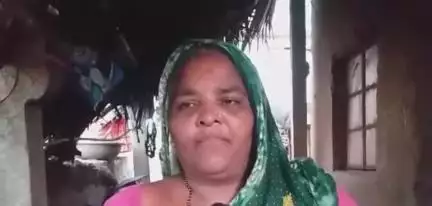 ହିନ୍ଦୋଳ: ବମ୍ପା ଗ୍ରାମରେ ବିଶାକ୍ତ ମଦ ପିଇଁ କେମନ୍ତି ମୃତ୍ୟୁ ହେଉଛି ଗ୍ରାମରେ ଭୟର ବାତାବରଣରେ ମହିଳାଙ୍କ ପ୍ରତିକ୍ରିୟା