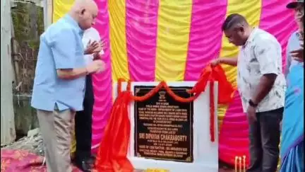 শিলচর: শিলচরে লক্ষীধর রোডের নির্মাণকাজের ফলক উন্মোচন করেন এলাকার বিধায়ক