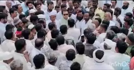 लातूर: माजी मंत्री आमदार अमित देशमुख यांनी लातूर शहरातील लातूर कृषी उत्पन्न बाजार समितीच्या जनावर बाजाराला दिली भेट