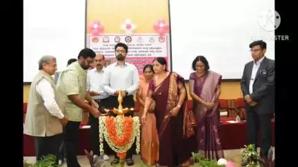 ಚಿಕ್ಕಬಳ್ಳಾಪುರ: ಆರೂರಿನಲ್ಲಿರುವ ಸರ್ಕಾರಿ ವೈದ್ಯಕೀಯ ಕಾಲೇಜಿನಲ್ಲಿ ಪ್ರಸವ ಪೂರ್ವ ಹಾಗೂ ಗರ್ಭಪೂರ್ವ ಲಿಂಗ ಪತ್ತೆ ತಂತ್ರಗಳ ತರಬೇತಿ ಕಾರ್ಯಾಗಾರ