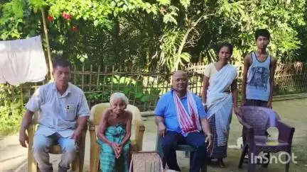 মৰাণ: নতুন বলাইত বনৰীয়া কাঠফুলা খাই মাতৃ- পুত্ৰ অসুস্থ হোৱাৰ পাছত ঘটনাৰ বুজ ল'লে বিধায়ক চক্ৰধৰ গগৈয়ে