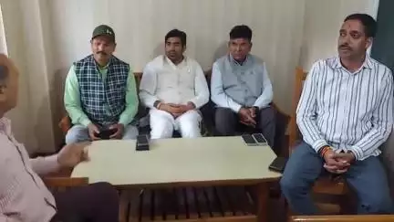 लोहाघाट: जिले के त्रिस्तरीय पंचायत चुनाव प्रभारी व दर्जा राज्य मंत्री शंकर कोरंगा ने कहा- पंचायत चुनाव में भाजपा की जीत तय है