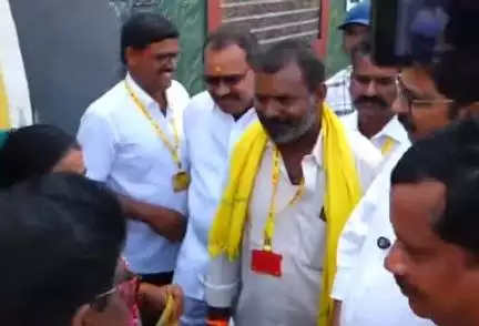 నగరంలోని 44, 45 డివిజన్లలో పర్యటించిన ఎమ్మెల్యే దామచర్ల జనార్ధన్