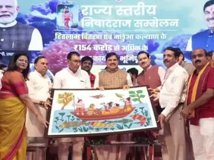 सारंगपुर: सारंगपुर विधायक टेटवाल ने सीएम मोहन यादव के साथ निषादराज सम्मेलन व महुआ कल्याण का भूमि पूजन किया