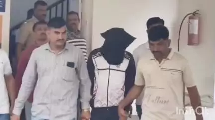 खानापूर विटा: विट्यातील विजापूर गुहागर महामार्गावर बेकायदेशीर गुटख्याची वाहतूकीवर कारवाई,28 लाख 36 हजारांचा गुटखा जप्त
