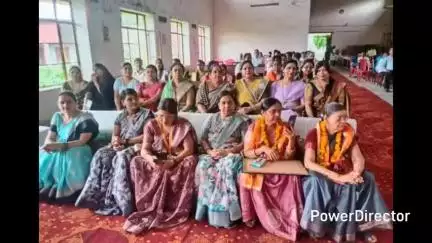 पटियाली: गंजडुंडवारा महाविद्यालय में प्रो. एसएल राठौर की 14वीं जयंती पर सेवानिवृत्त शिक्षकों को किया गया सम्मानित