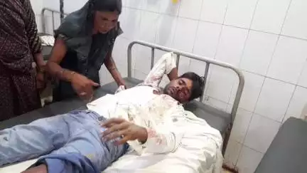 डीग: बेढ़म पुलिस चौकी के पास दो बाइकों की भिड़ंत में बाइक पर सवार तीन युवक घायल, दो को भरतपुर रेफर किया गया