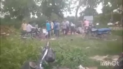 निघासन: तिकुनिया कोतवाली क्षेत्र के खैरटिया में सावन माह में खुलेआम बिक रहा मटन-चिकन, प्रशासनिक आदेशों की उड़ रही धज्जियां