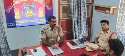 కనిగిరి: చంద్రశేఖరపురం పోలీస్ స్టేషన్‌ను ఆకస్మికంగా తనిఖీ చేసిన సీఐ భీమా నాయక్, పెండింగ్ కేసుల పరిష్కారంపై చర్చ