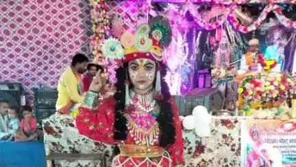 अन्ता: कृष्णा मैरिज गार्डन में सात दिवसीय श्रीमद भागवत कथा के दौरान गौभक्त मंडल के सदस्यों का शास्त्री जी ने किया स्वागत