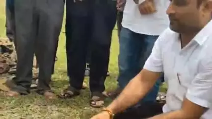 ঘগ্ৰাপাৰ ভাগ: ক্ষুদ্ৰ চেনীকুছিত মডেল অংগনবাড়ী কেন্দ্ৰৰ আধাৰশিলা অনুষ্ঠান , উপস্থিত বিজেপিৰ মণ্ডলৰ সভাপতি মনোজ ডেকা
