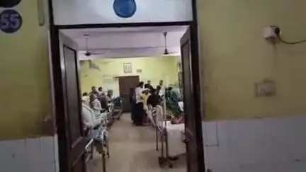 हिण्डौन: अज्ञात बदमाशों ने रेलवे ओवरब्रिज के नीचे बैठे एक व्यक्ति पर ताबड़तोड़ हमला कर किया घायल, जिला अस्पताल में उपचार जारी
