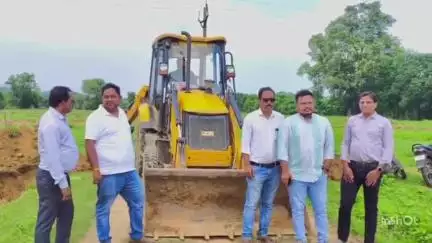 महासमुंद: महासमुंद में जिला प्रशासन ने अवैध प्लाटिंग के खिलाफ कार्रवाई करते हुए सख्त कदम उठाए, हटाए गए कब्जे और तोड़ा गया निर्माण