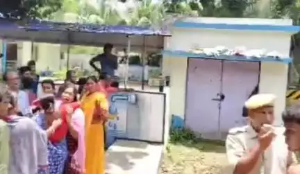 তমলুক: খেজুরিতে দুই ব্যক্তির রহস্য মৃত্যু ঘিরে উত্তাল থানা, পরিবারের অভিযোগ ভিত্তিতে তদন্ত শুরু হয়েছে বললেন জেলা পুলিশ সুপার