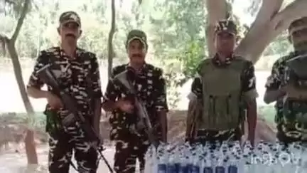 हरलाखी: पिपरौन एसएसबी कैम्प के जवानों ने 791 बोतल नेपाली शराब ज़ब्त की