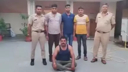 लाडपुरा: कुन्हाड़ी पुलिस ने चाकूबाजी कर हत्या के प्रयास के फरार आरोपी को किया गिरफ्तार, पूछताछ जारी