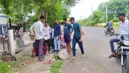 सुसनेर: बिजनाखेड़ी: पारिवारिक तनाव में महिला ने निगली ज़हर की गोली, समय पर 108 नहीं पहुंची, ग्रामीणों में नाराज़गी