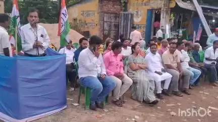 পান্ডুয়া: পান্ডুয়া স্টেশন সংলগ্ন বাজার এলাকায় একুশে জুলাই এর প্রস্তুতি সভা কল তৃণমূল,‌উপস্থিত বিধায়ক