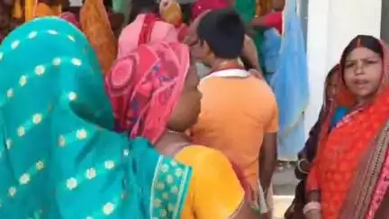 सिमरी बख्तियारपुर: सरबेला के दर्जनों लोगों ने बिजली विभाग के जेई से अधिक बिल आने की शिकायत की