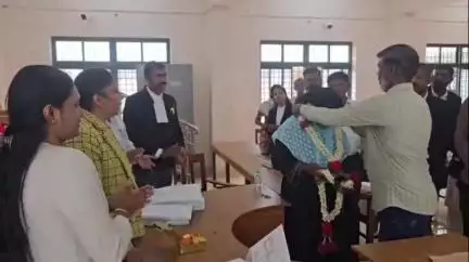 ಚಿಕ್ಕಬಳ್ಳಾಪುರ: ಚಿಕ್ಕಬಳ್ಳಾಪುರದಲ್ಲಿ ನಡೆದ ಜಿಲ್ಲಾ ಕಾನೂನು ಸೇವಾ ಪ್ರಾಧಿಕಾರದ ವತಿದಿಂದ ನಡೆದ ರಾಷ್ಟ್ರೀಯ ಲೋಕ್ ಅದಾಲತ್