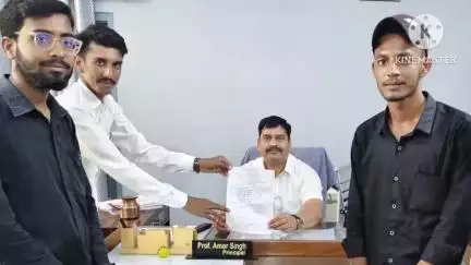 नोहर: नोहर डॉ अंबेडकर छात्र विकास संघ ने राजकीय महाविद्यालय के प्राचार्य को सौंपा ज्ञापन
