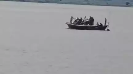 सिमरी बख्तियारपुर: सलखुआ प्रखंड में कोसी नदी के जलस्तर में वृद्धि, नाव बनी लोगों का सहारा