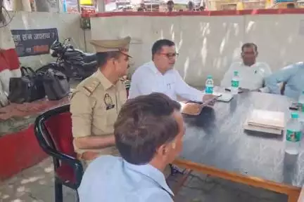 सहावर: थाना समाधान दिवस पर नायब तहसीलदार और थाना प्रभारी ने थाना सहावर में फरियादियों की शिकायतें सुनीं