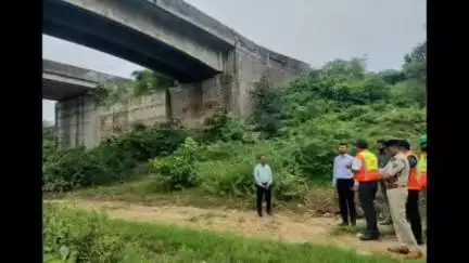 મોરવા હડફ: મોરવા હડફ તાલુકામાં આવેલ પાનમ નદી ઉપર હાઇવે પર ના પુલોનું નિરીક્ષણ જિલ્લા કલેક્ટર દ્વારા કરવામાં આવ્યું હતુ