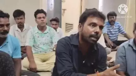 রঘুনাথপুর ১: রঘুনাথপুর সুপার স্পেশালিটি হাসপাতালের অস্থায়ী কর্মীদের বকেয়া বেতনের দাবিতে কর্মবিরতি