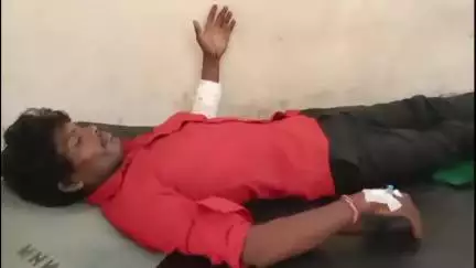 बुरहानपुर नगर: बुरहानपुर: ठाठर में खेत से लौट रहा मजदूर बाइक से गड्ढे में गिरा, घायल