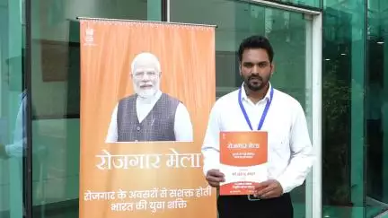 रोजगार मेला: आत्मनिर्भर भारत की दिशा में एक मजबूत कदम।

#RozgarMela